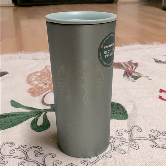 ☕️ 2021 Starbucks bundle winter collection 12oz cup/16oz California tumbler ☕️ - Picture 3 of 8